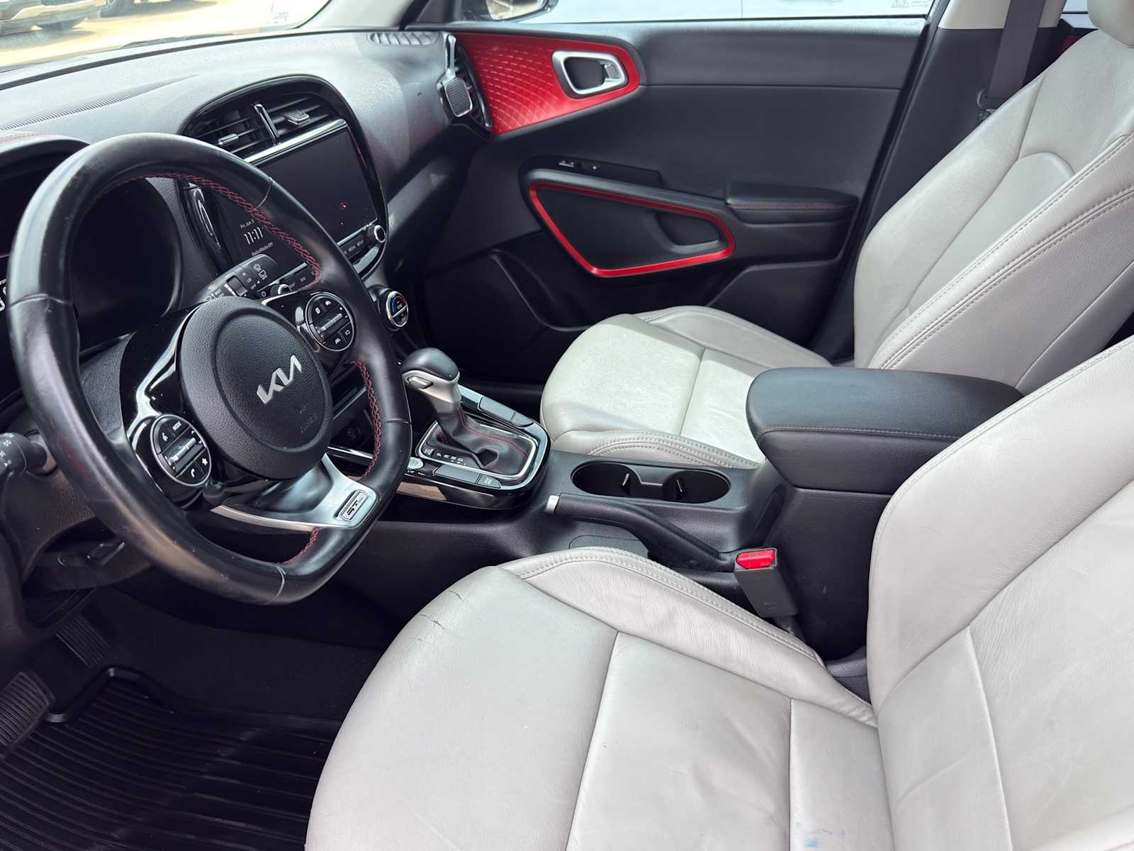 Thumbnail: 2023 Kia Soul - 11