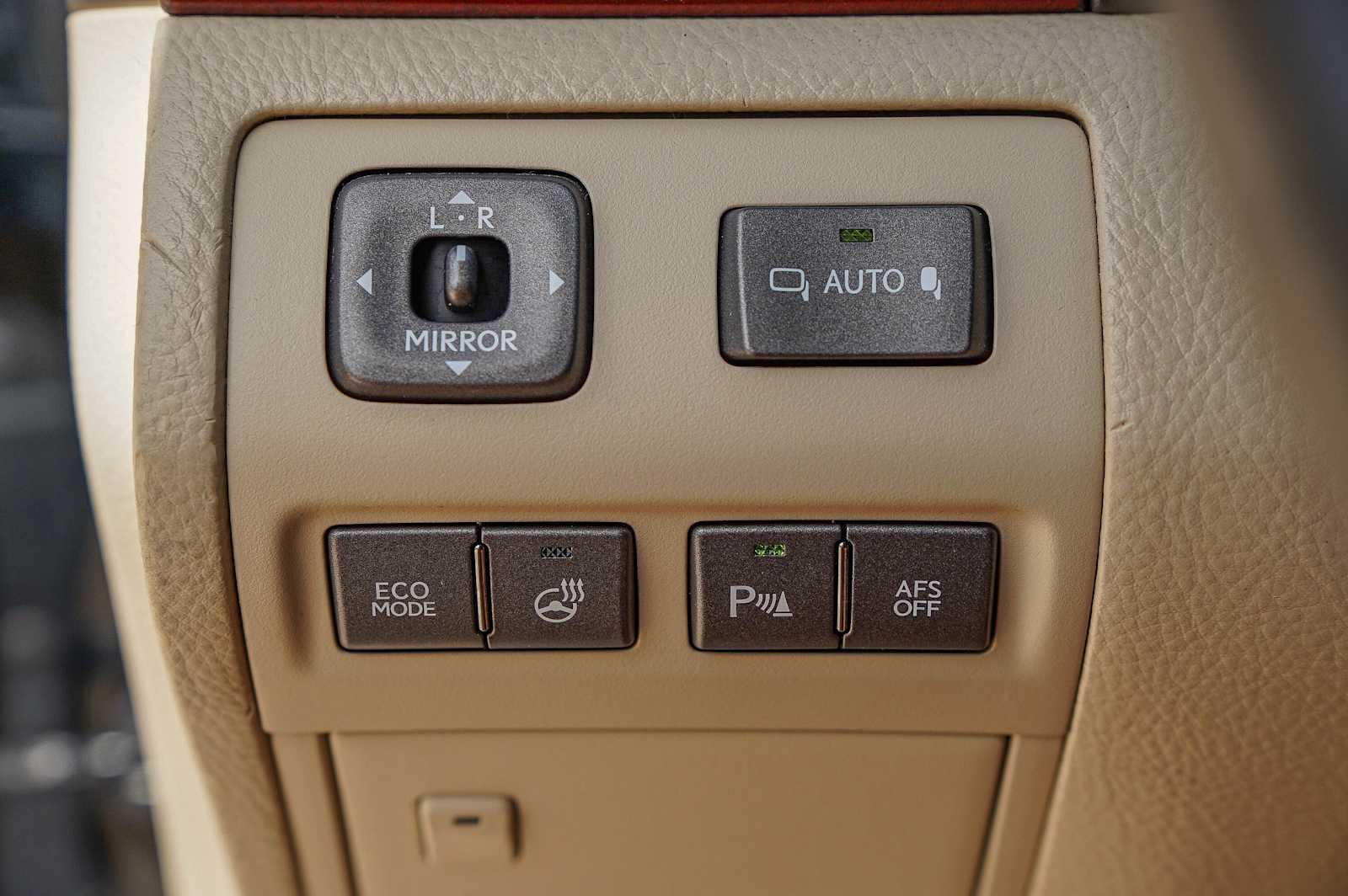 Thumbnail: 2012 Lexus LS - 24