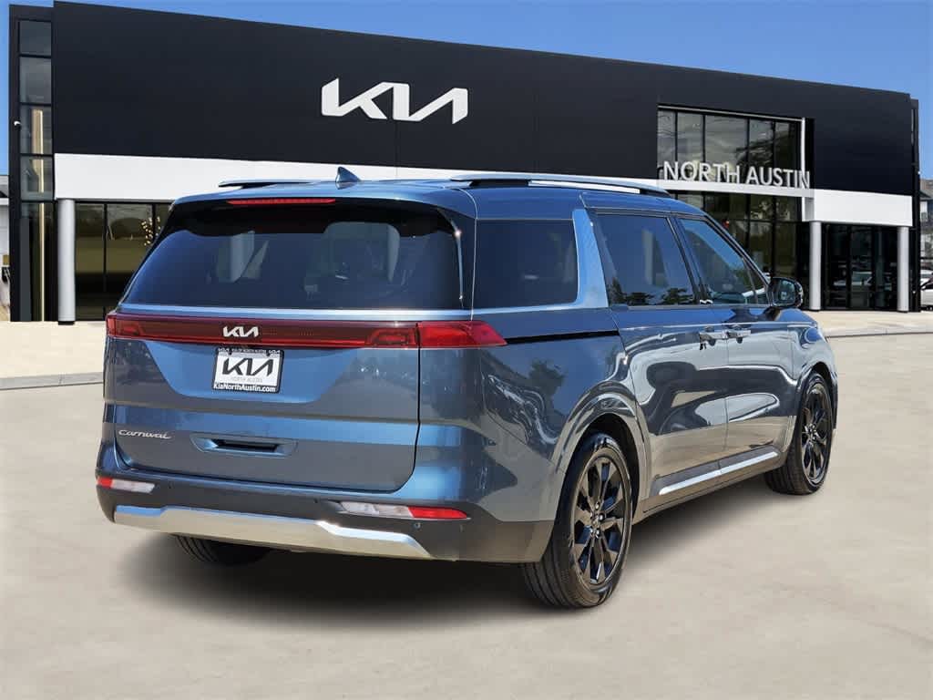 Thumbnail: 2022 Kia Carnival - 5