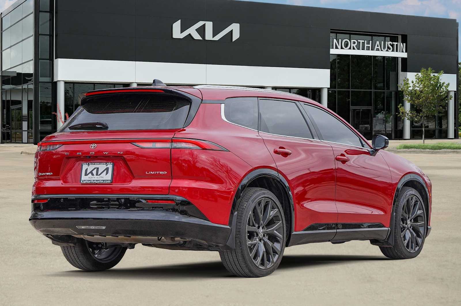 Thumbnail: 2025 Toyota Crown Signia - 6