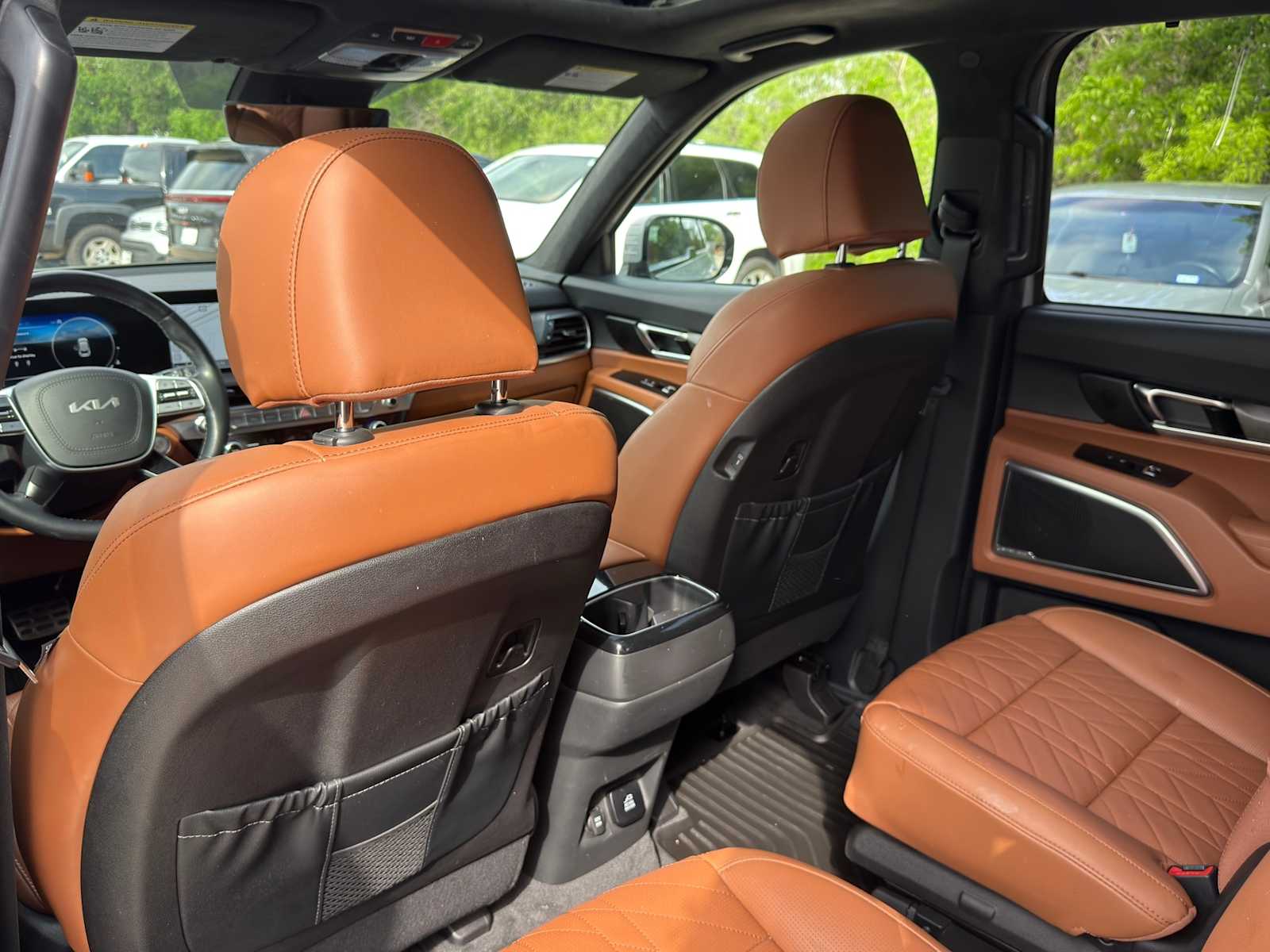 Thumbnail: 2024 Kia Telluride - 30