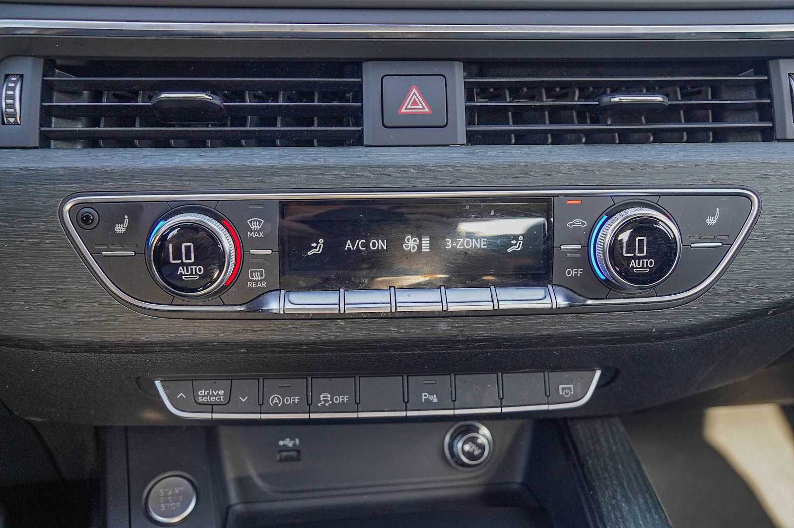 Thumbnail: 2019 Audi A4 - 19