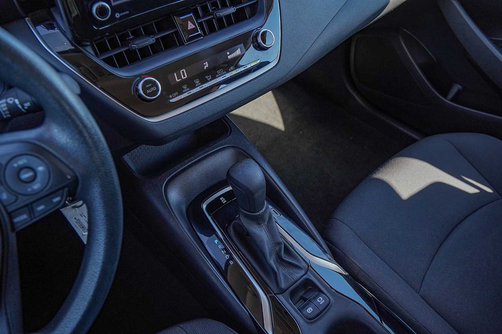 Thumbnail: 2022 Toyota Corolla - 18