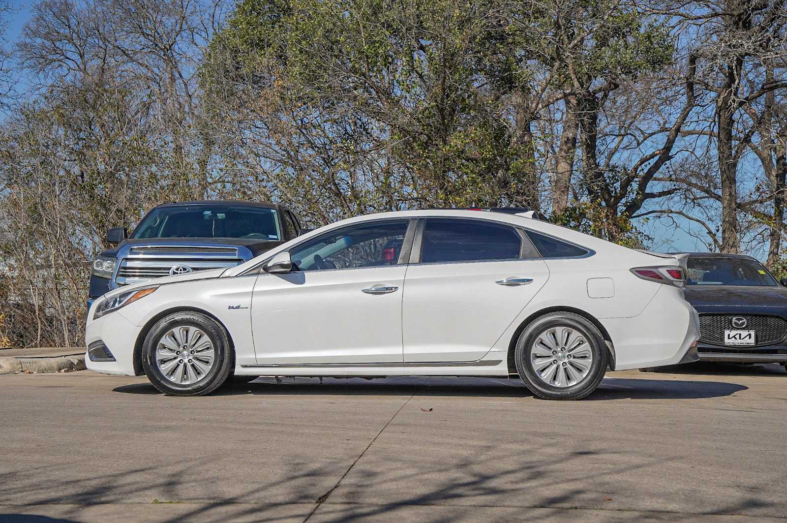 Thumbnail: 2017 Hyundai Sonata - 5