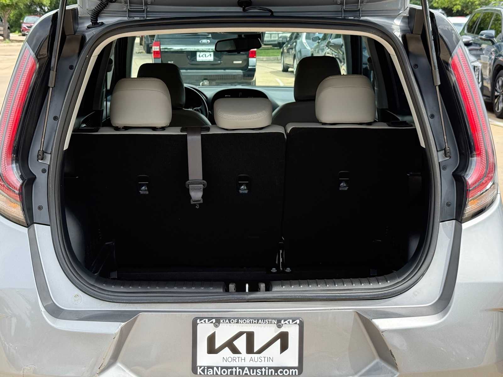 Thumbnail: 2023 Kia Soul - 7