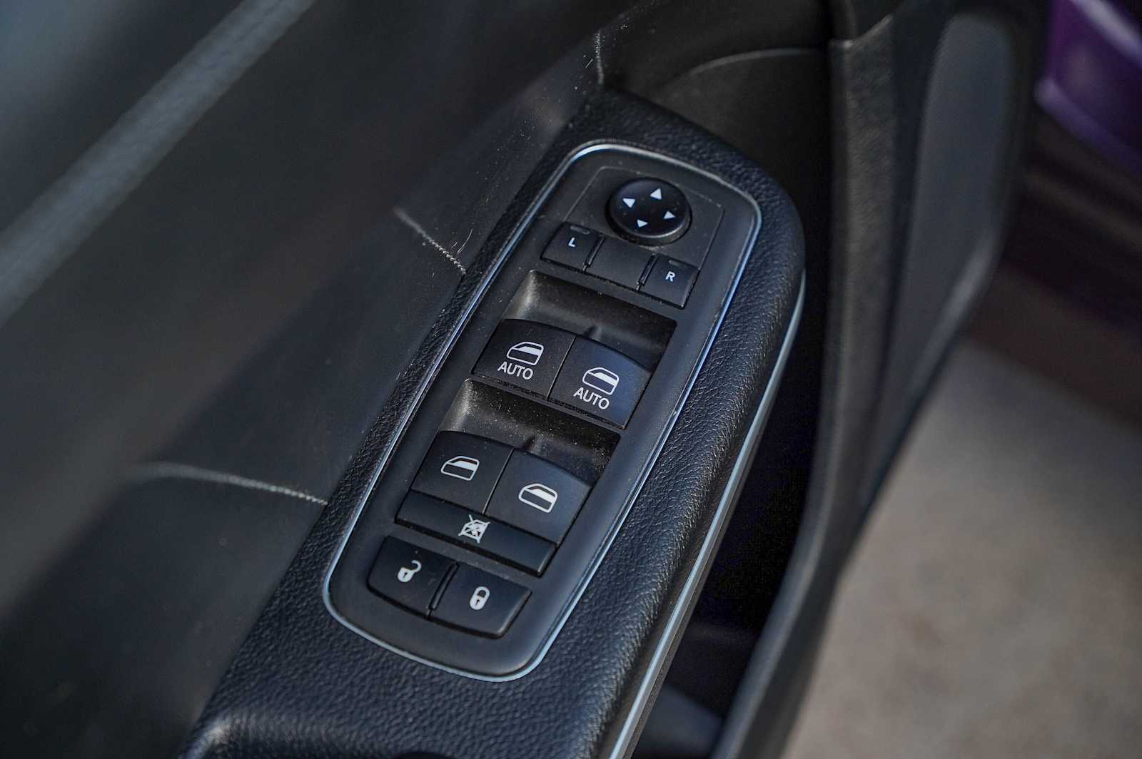 Thumbnail: 2021 Dodge Charger - 24