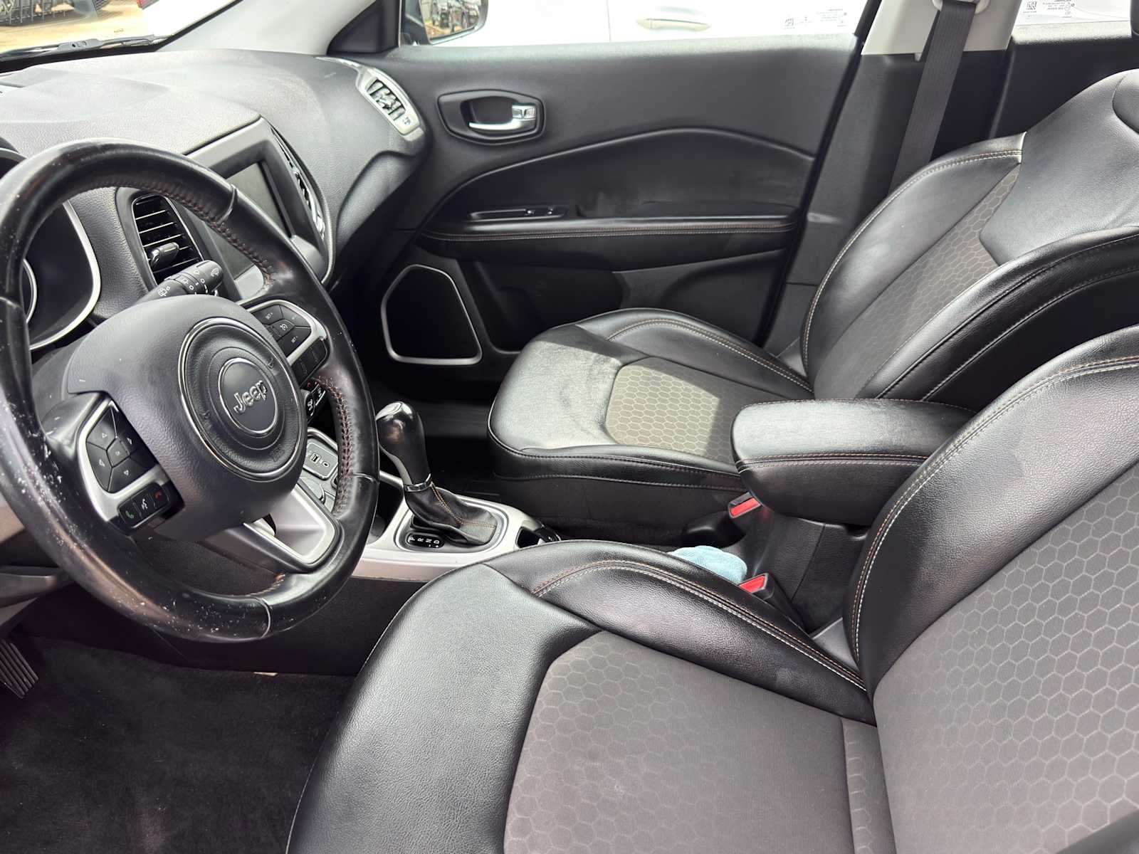 Thumbnail: 2019 Jeep Compass - 10