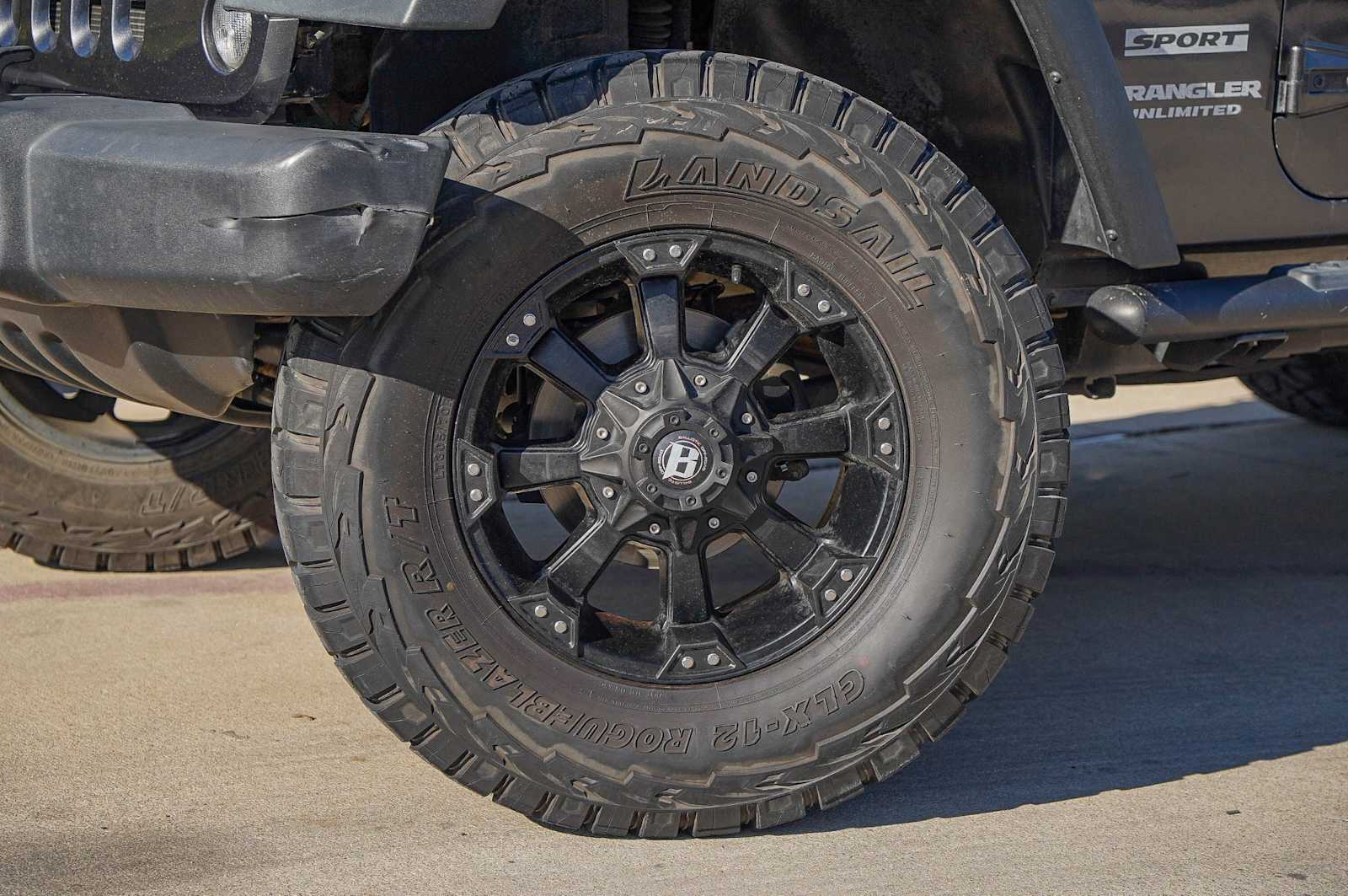 Thumbnail: 2014 Jeep Wrangler - 2