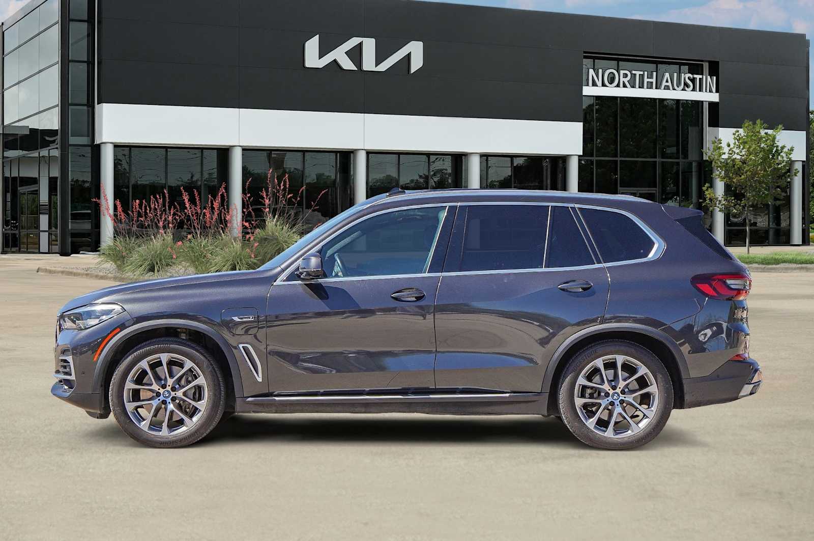 Thumbnail: 2023 BMW X5 - 5