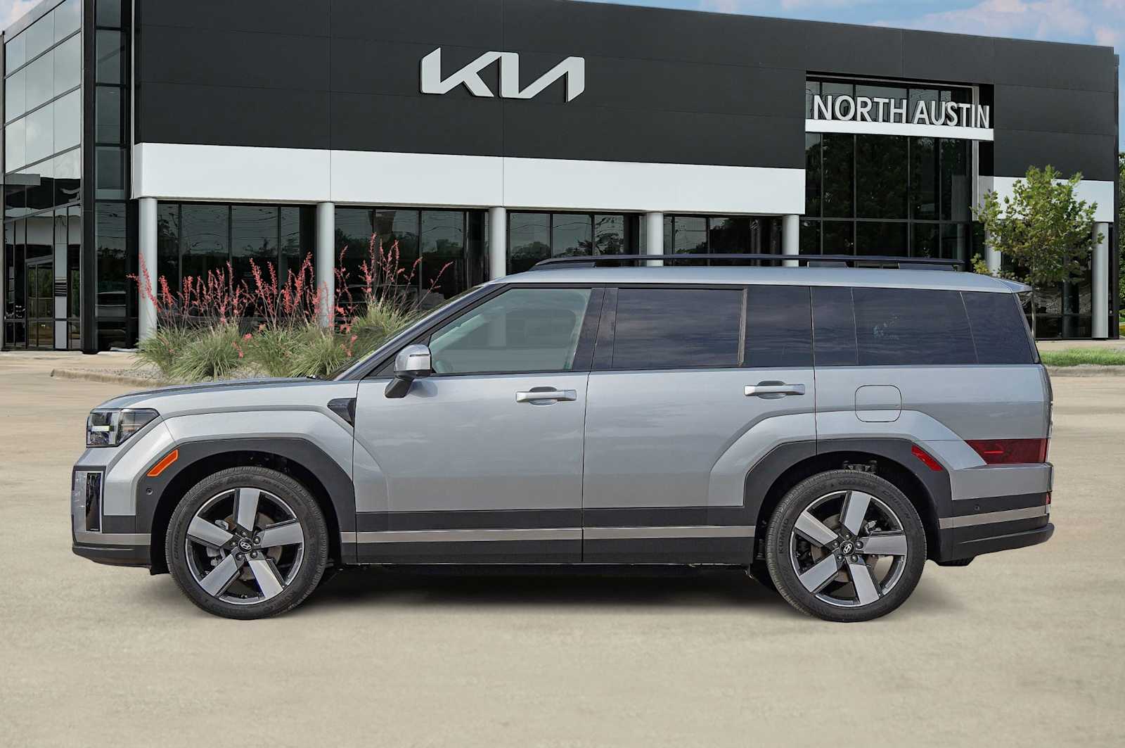 Thumbnail: 2025 Hyundai Santa Fe - 4