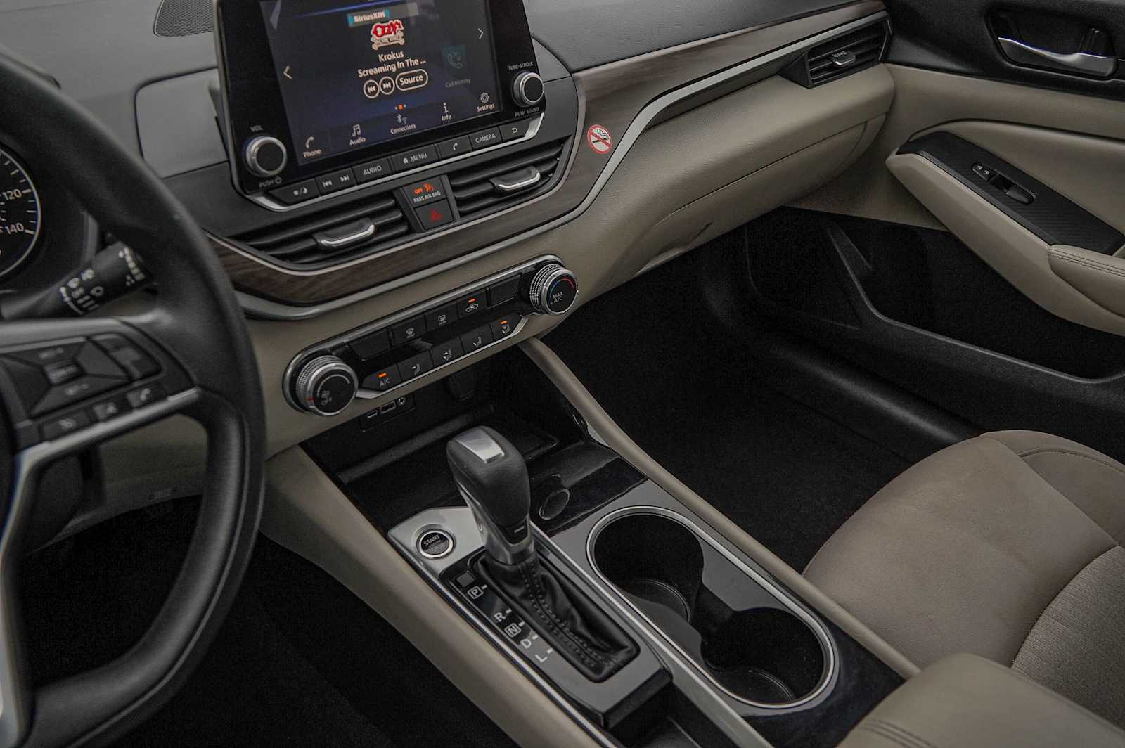 Thumbnail: 2024 Nissan Altima - 17