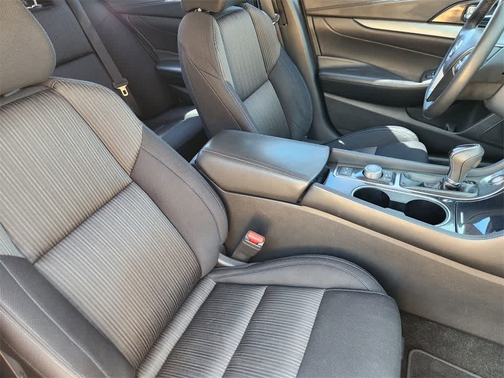 Thumbnail: 2016 Nissan Maxima - 11
