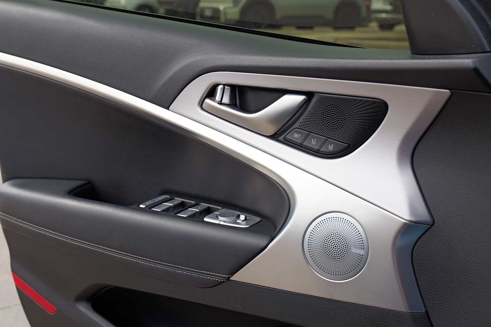 Thumbnail: 2021 Genesis G70 - 21