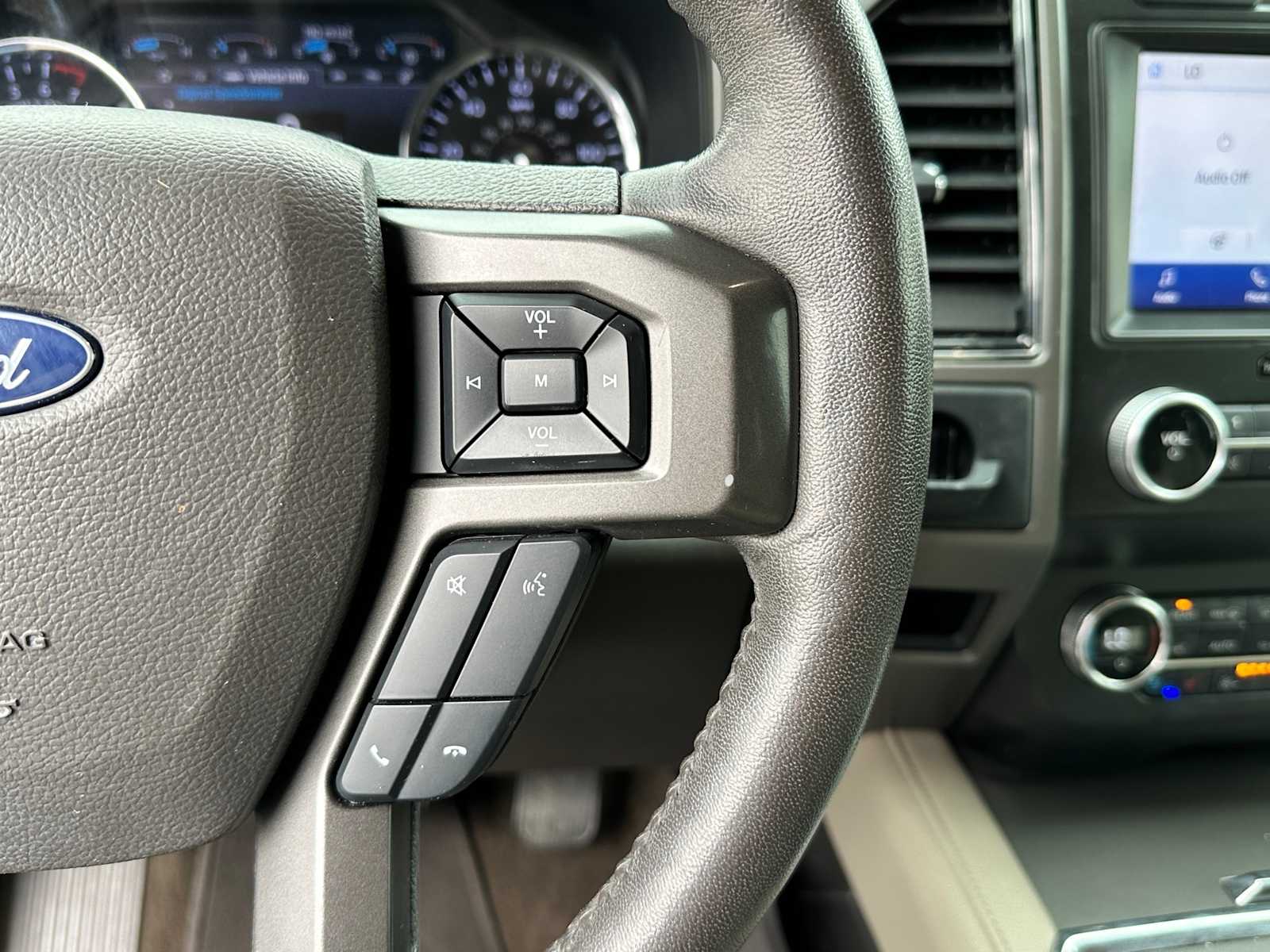 Thumbnail: 2020 Ford Expedition - 11