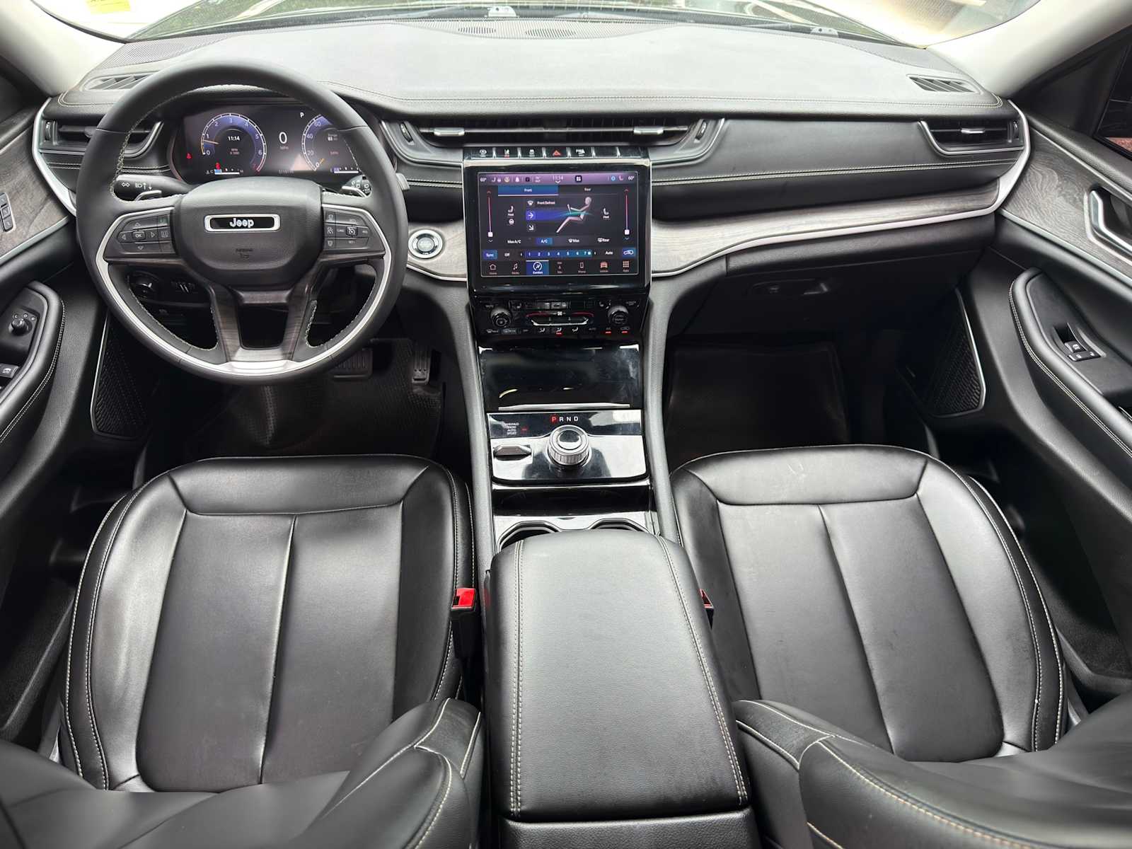 Thumbnail: 2023 Jeep Grand Cherokee - 18