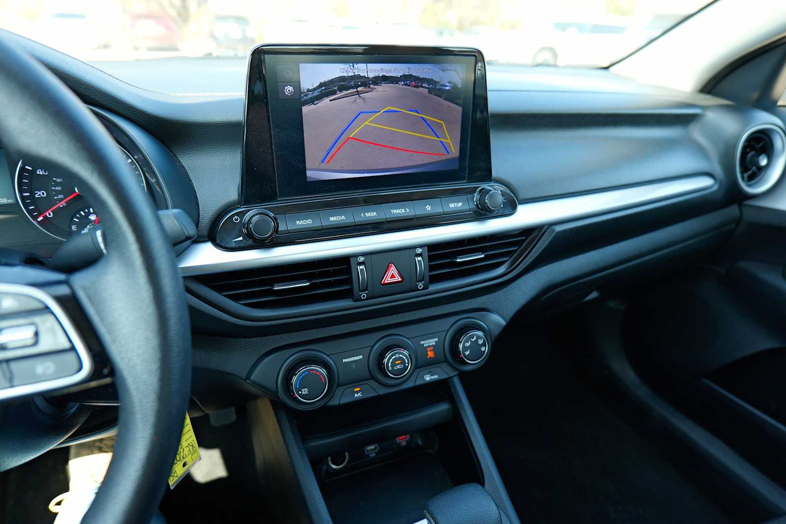 Thumbnail: 2024 Kia Forte - 16