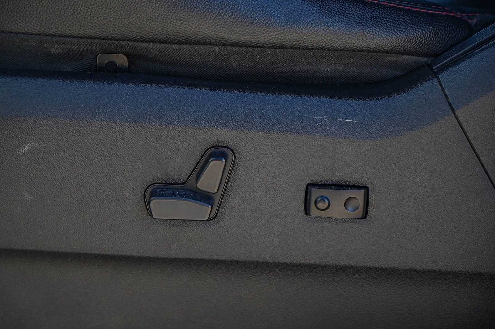 Thumbnail: 2017 Dodge Grand Caravan - 24