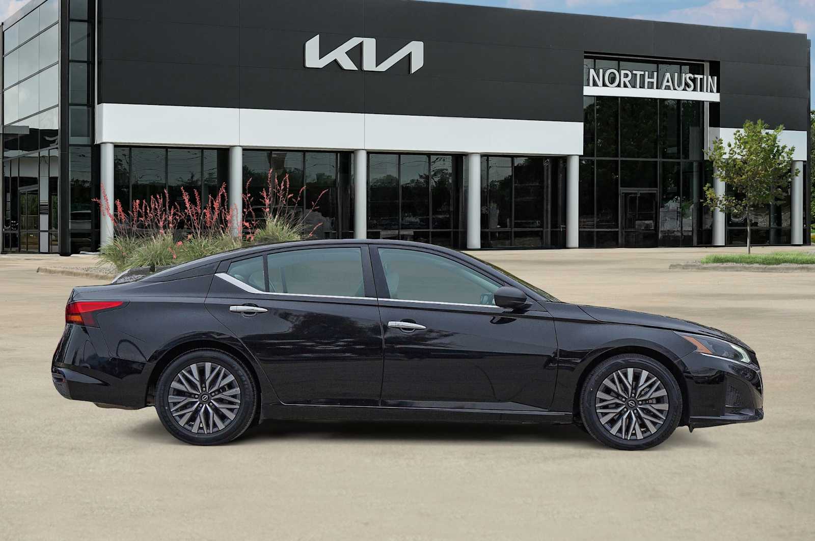 Thumbnail: 2024 Nissan Altima - 7