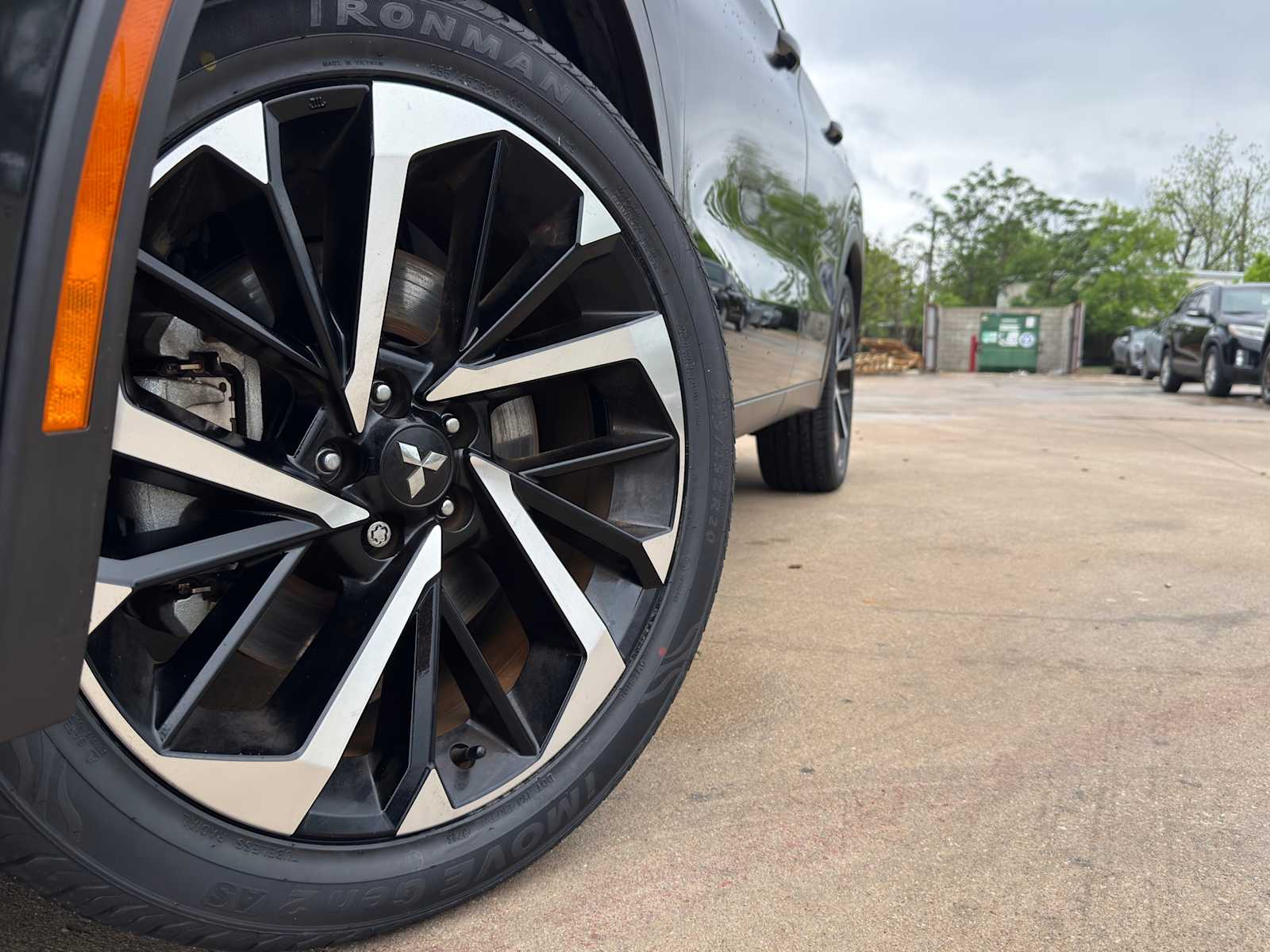 Thumbnail: 2022 Mitsubishi Outlander - 2