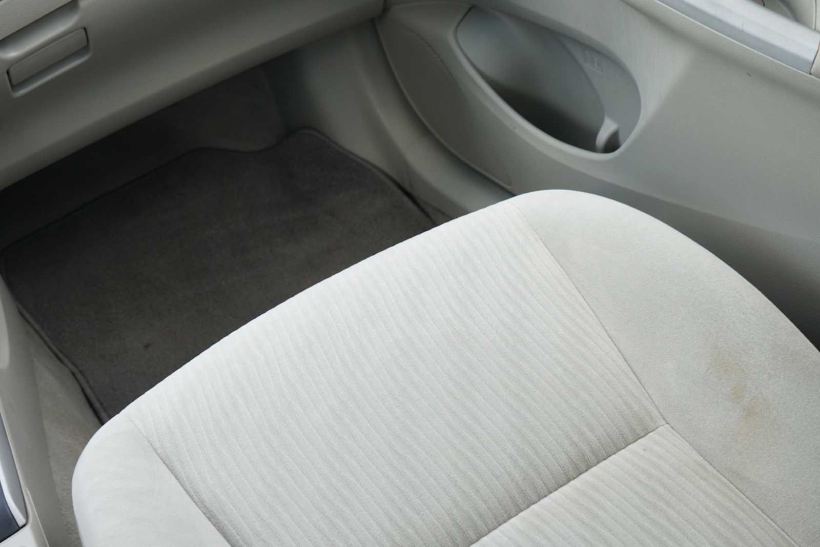 Thumbnail: 2010 Toyota Corolla - 24