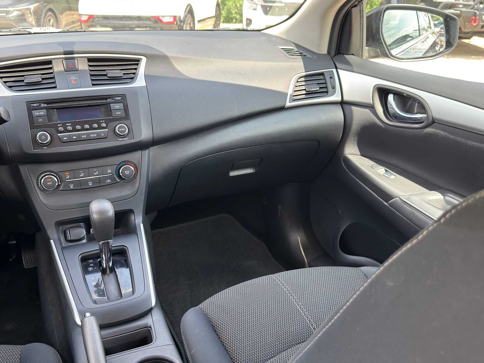 Thumbnail: 2017 Nissan Sentra - 21