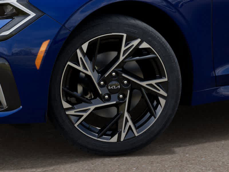 2025 Kia K5  9