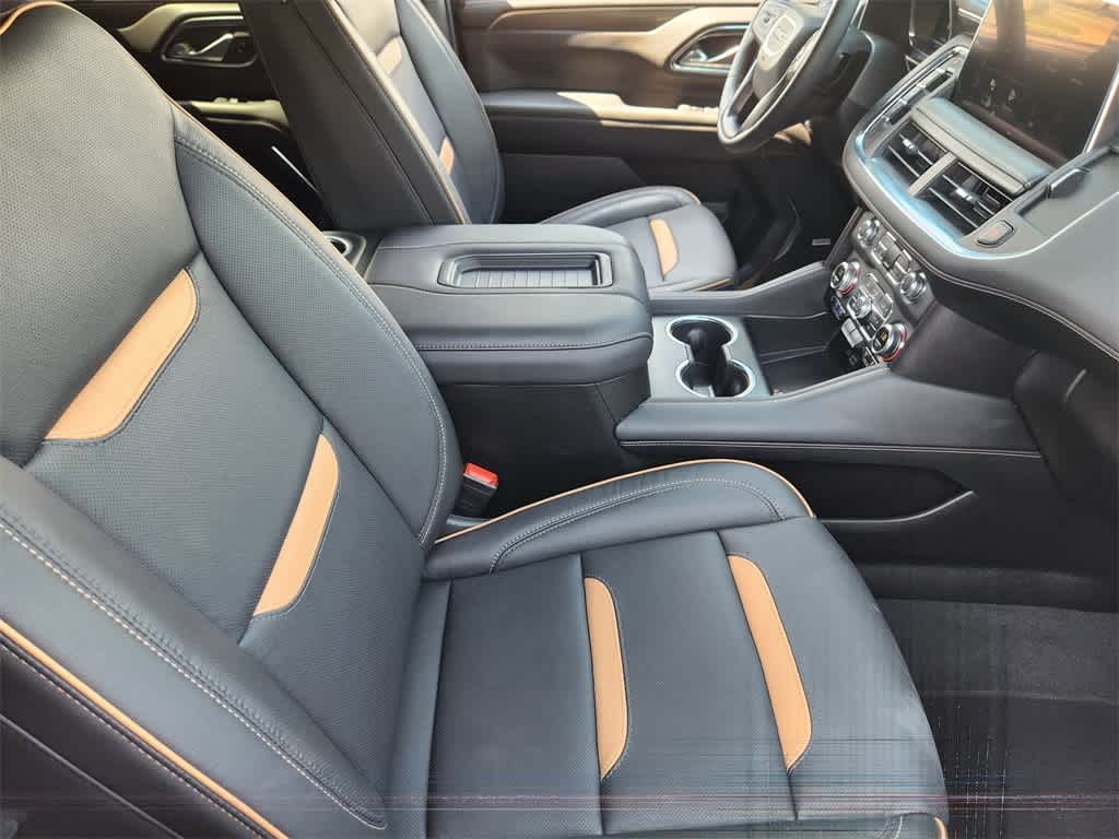 2024 GMC Yukon AT4 14