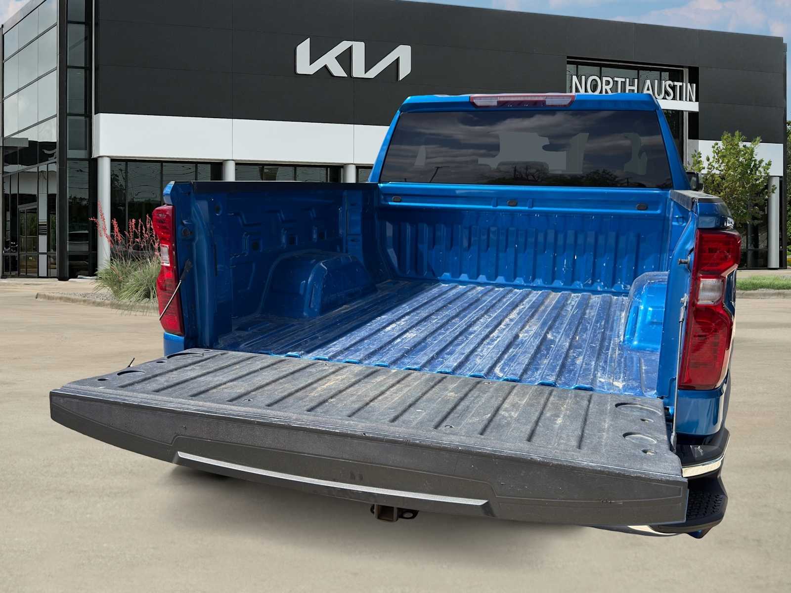 Thumbnail: 2022 Chevrolet Silverado 1500 - 10