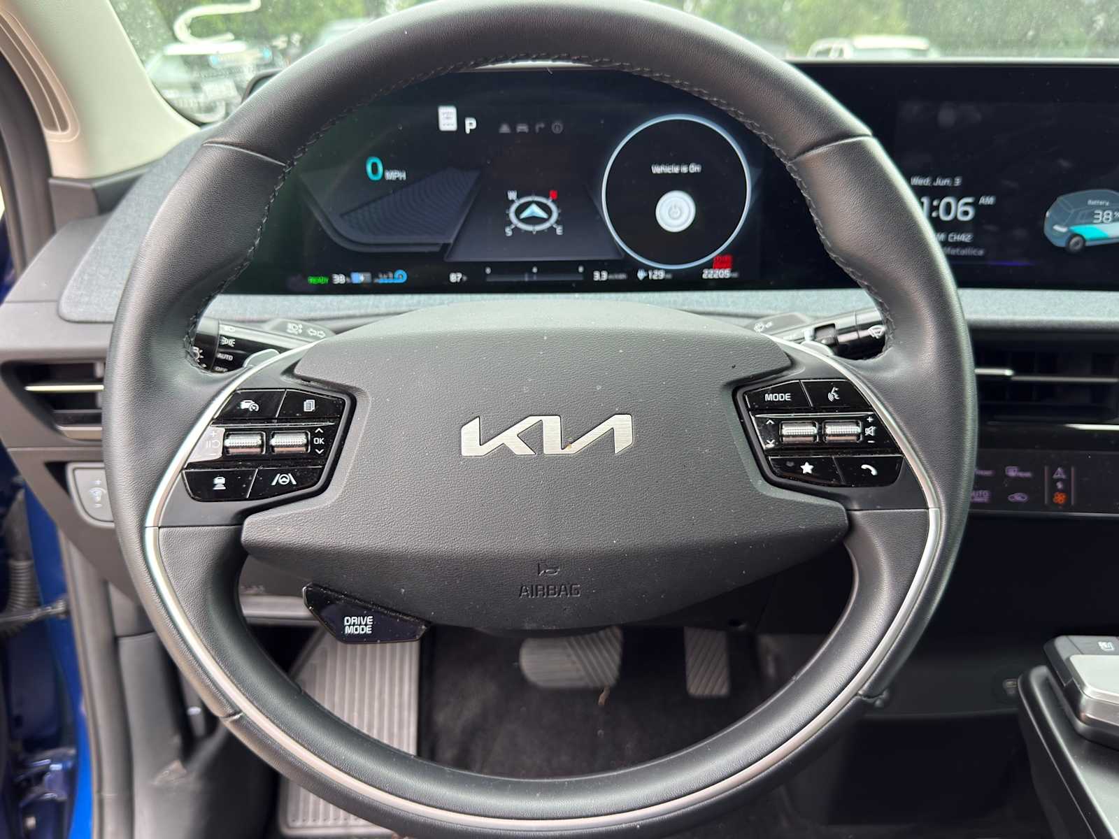 Thumbnail: 2023 Kia EV6 - 17