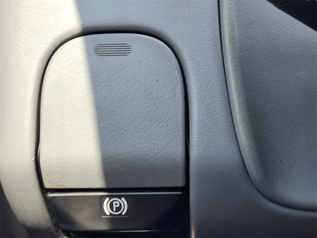 Thumbnail: 2001 Mercedes-Benz M-Class - 19