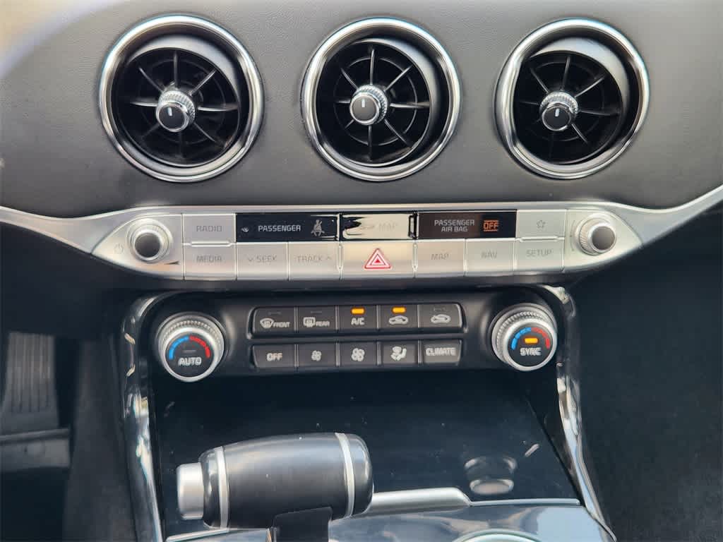 2019 Kia Stinger Premium 19