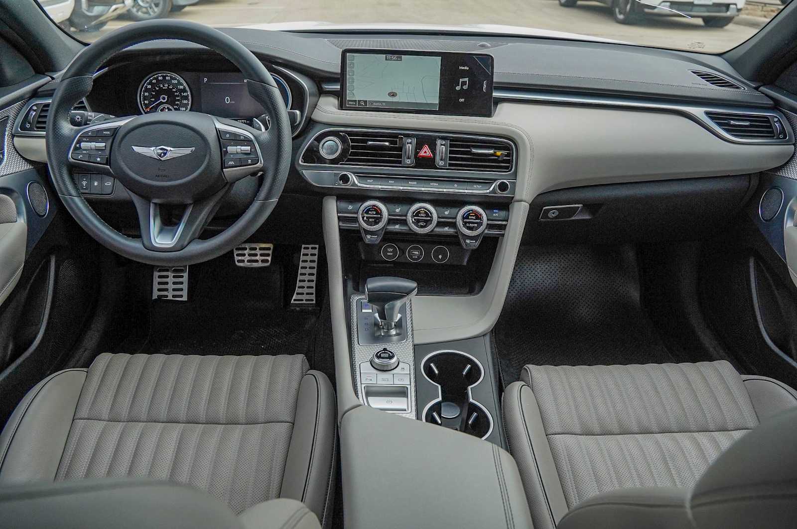 Thumbnail: 2023 Genesis G70 - 27