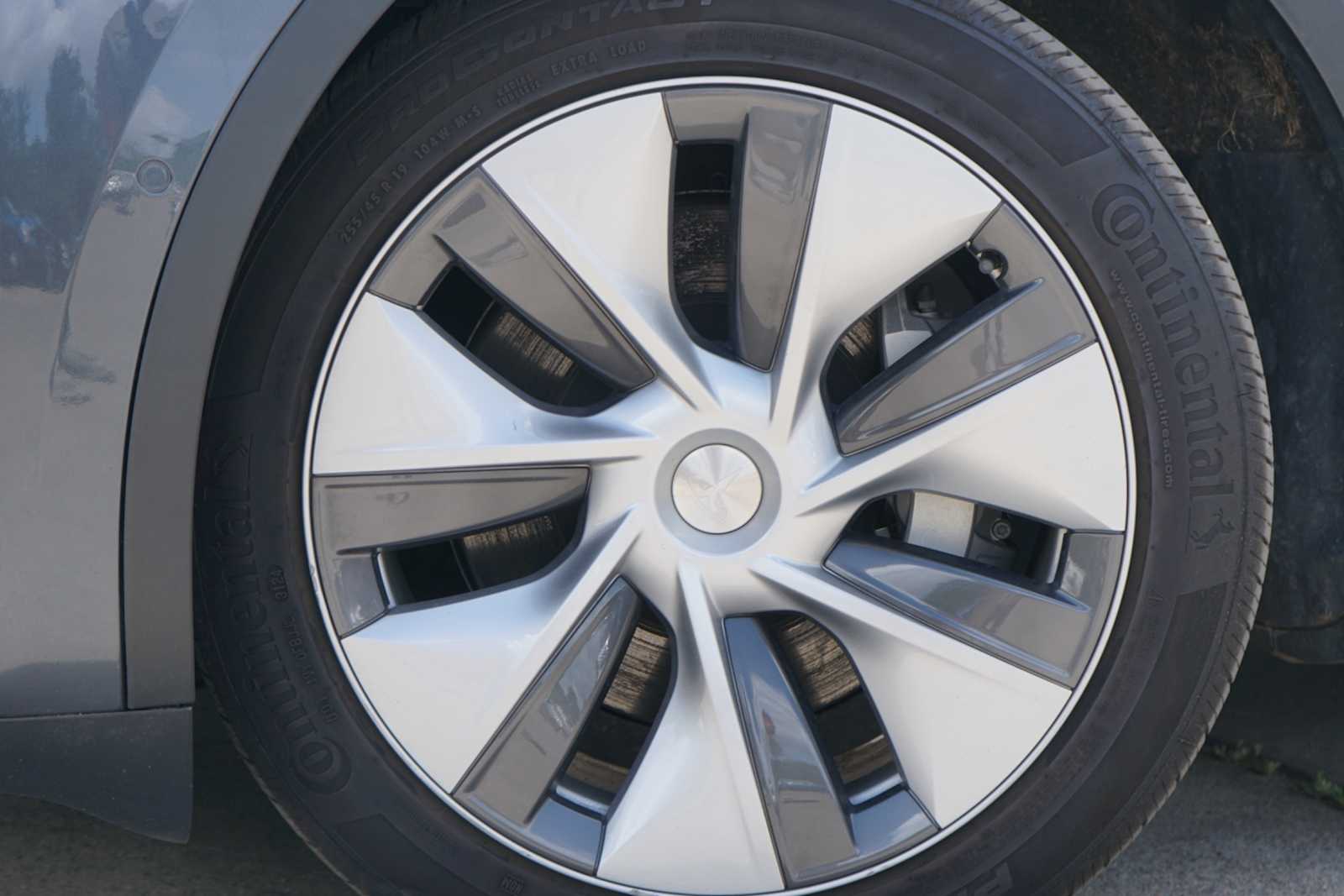 Used 2022 Tesla Model Y Long Range with VIN 7SAYGDEE2NA008457 for sale in Austin, TX