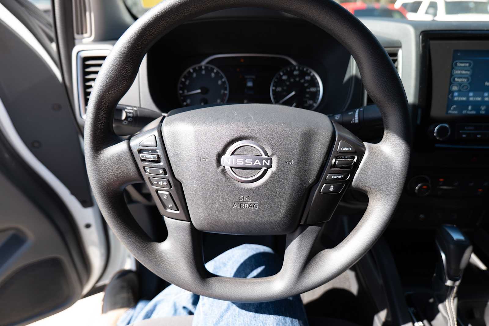 Thumbnail: 2022 Nissan Frontier - 12