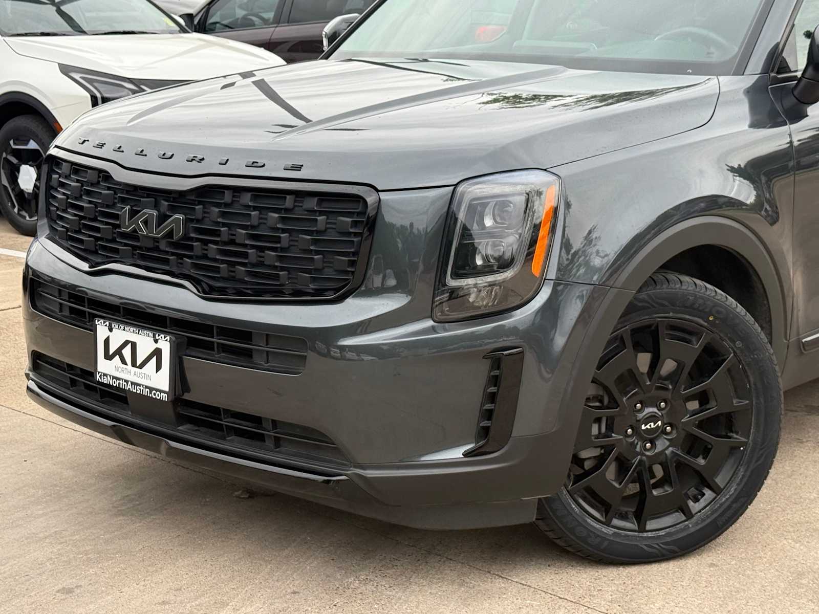 Thumbnail: 2022 Kia Telluride - 2