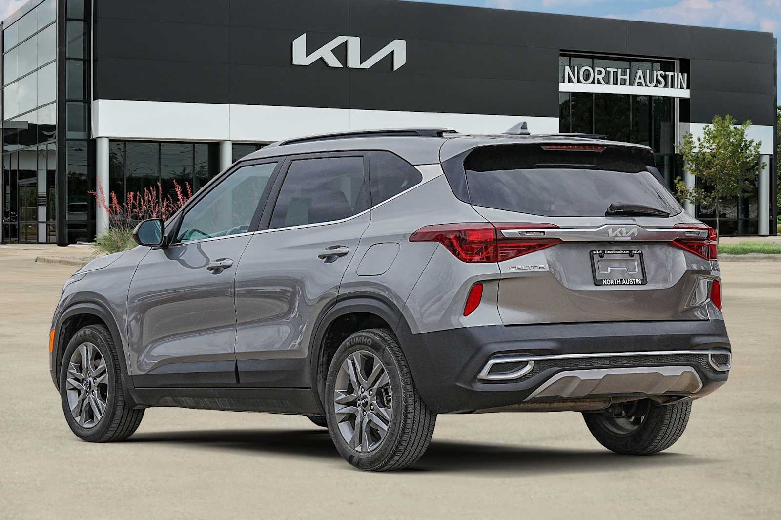 Thumbnail: 2023 Kia Seltos - 5