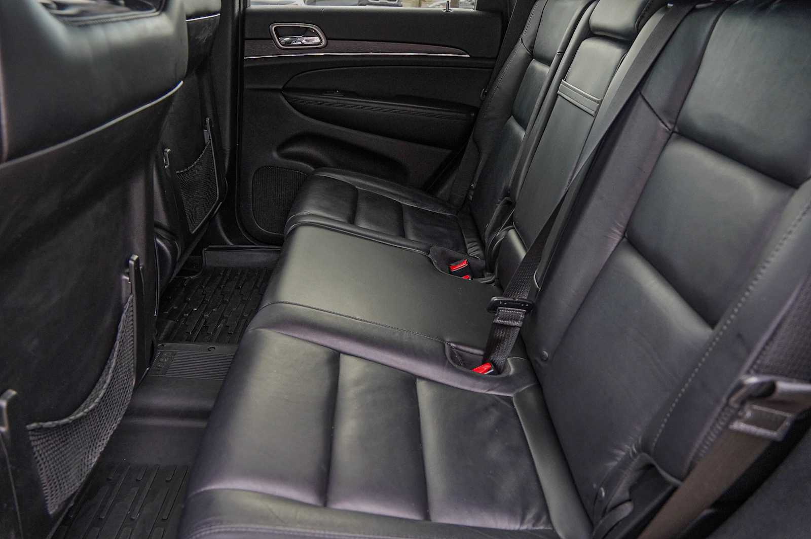 Thumbnail: 2018 Jeep Grand Cherokee - 29