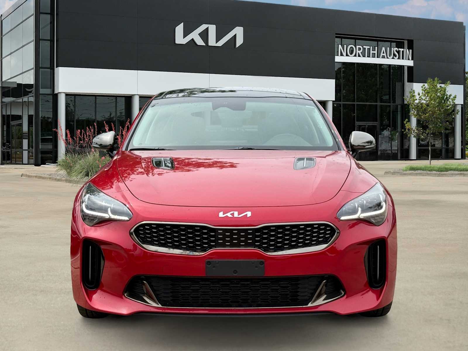 Thumbnail: 2022 Kia Stinger - 3