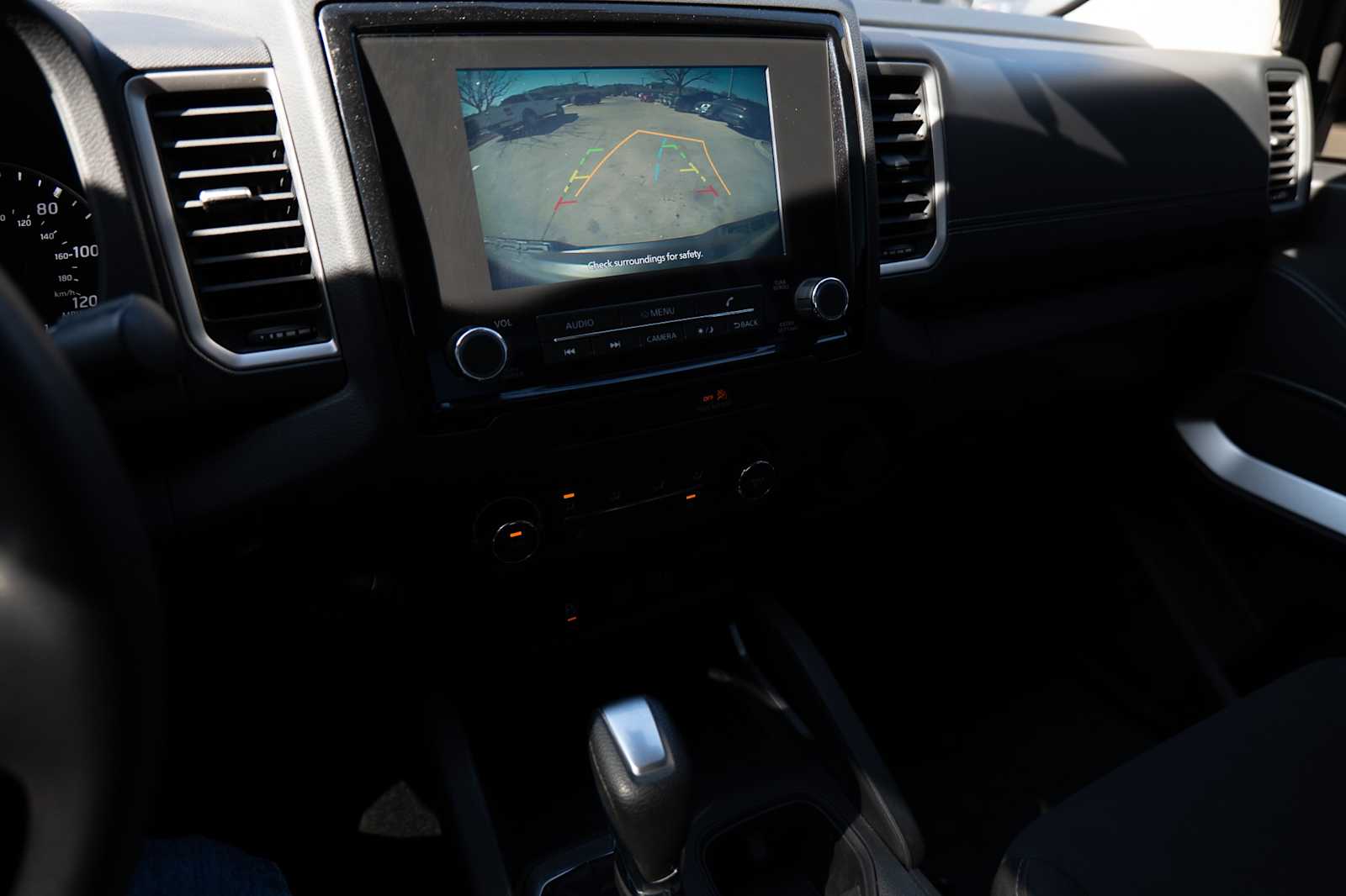 Thumbnail: 2022 Nissan Frontier - 16