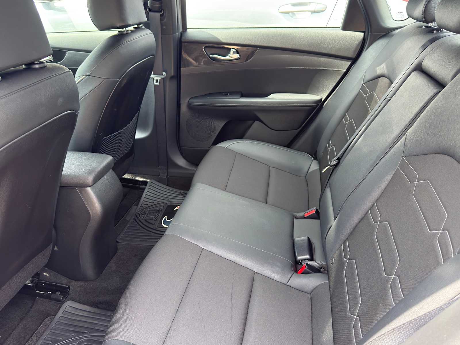 Thumbnail: 2023 Kia Forte - 28