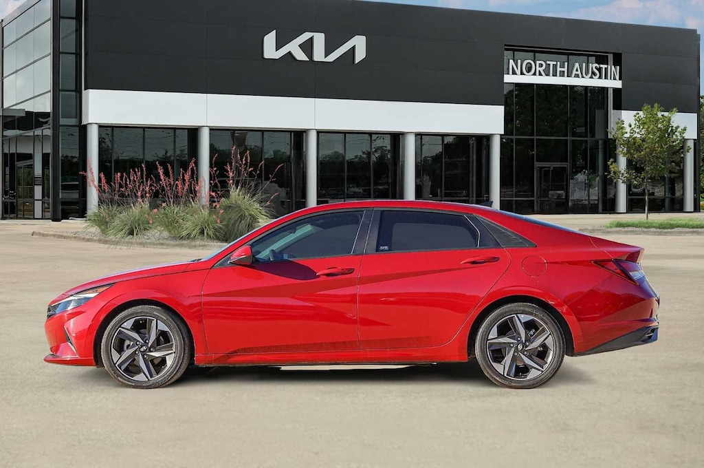 Used 2023 Hyundai Elantra SEL Sedan