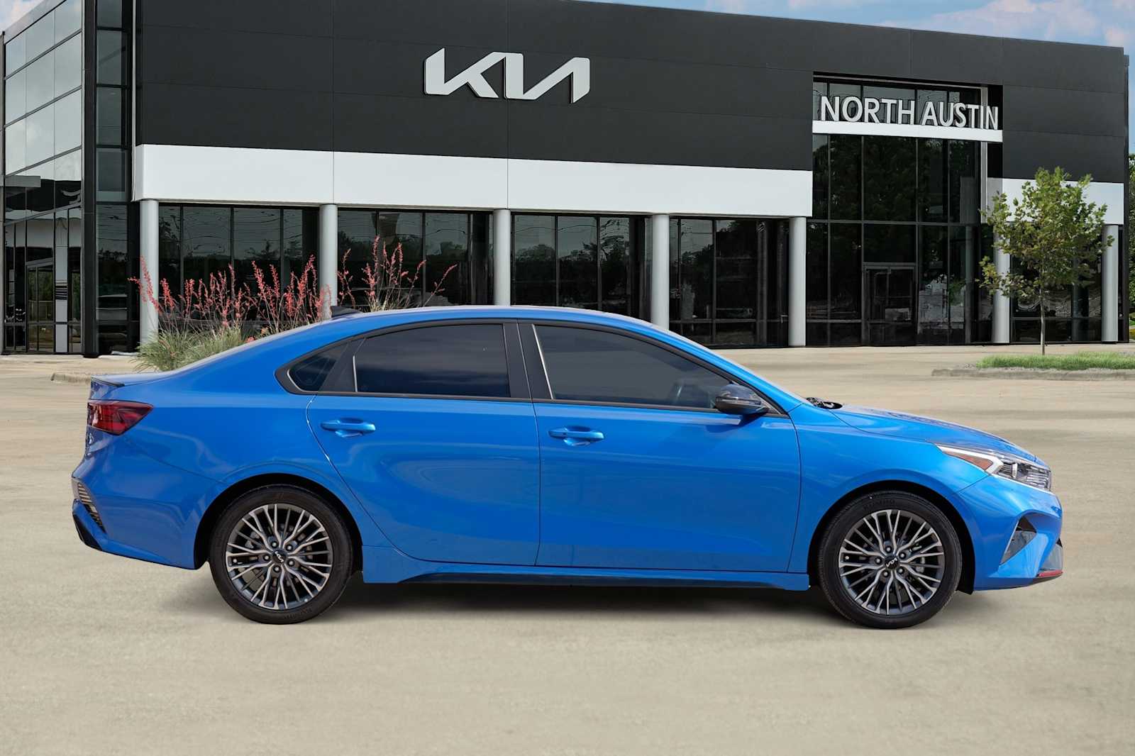 Thumbnail: 2024 Kia Forte - 7