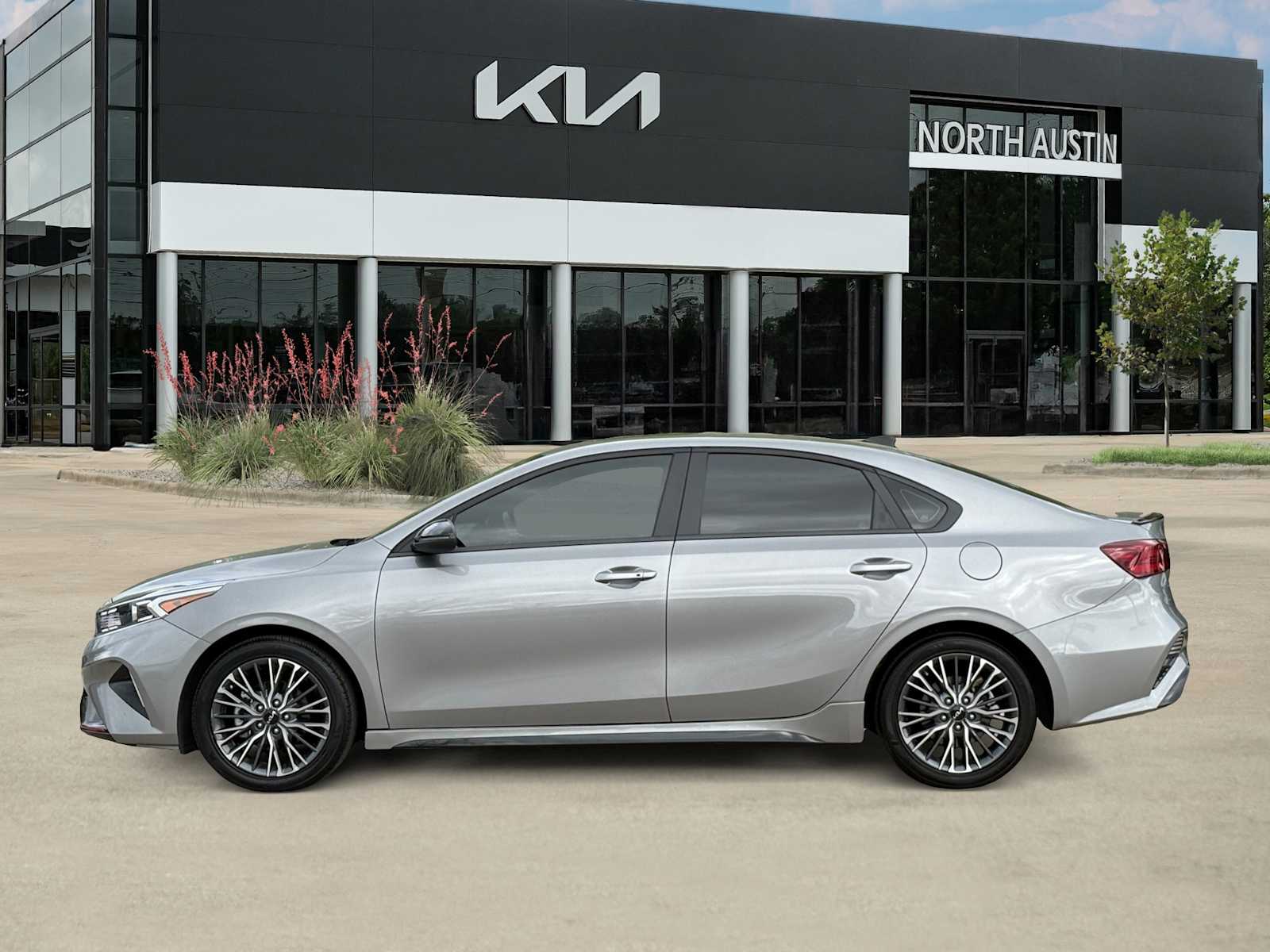 Thumbnail: 2024 Kia Forte - 4