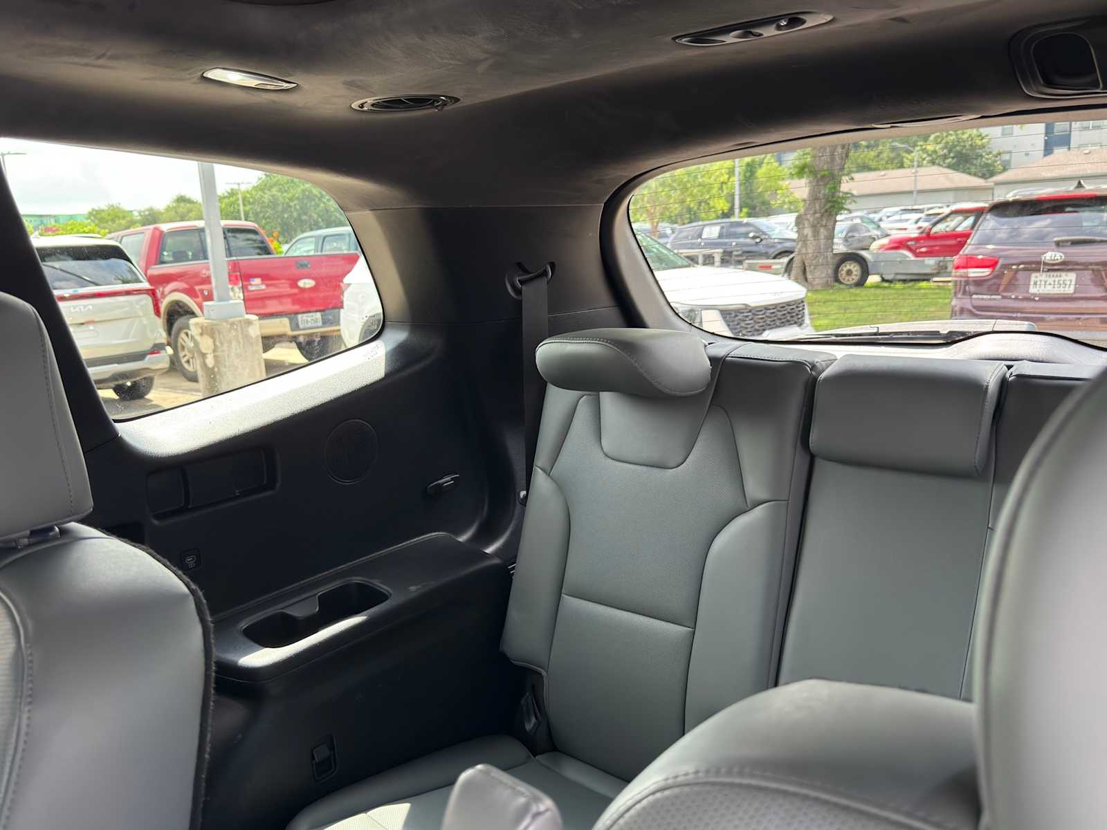 Thumbnail: 2023 Kia Telluride - 29