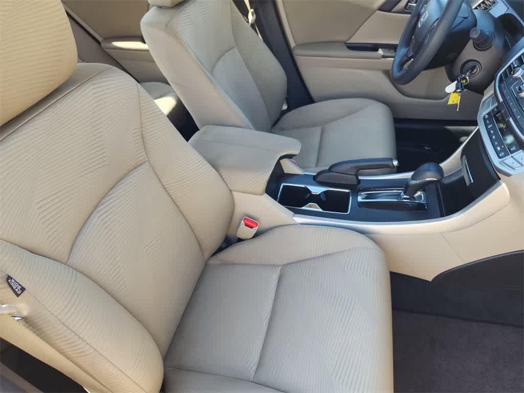 Thumbnail: 2015 Honda Accord - 13