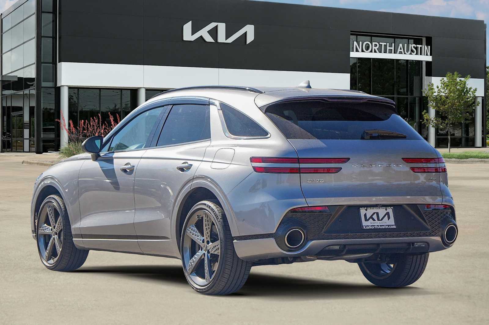 Thumbnail: 2023 Genesis GV70 - 6