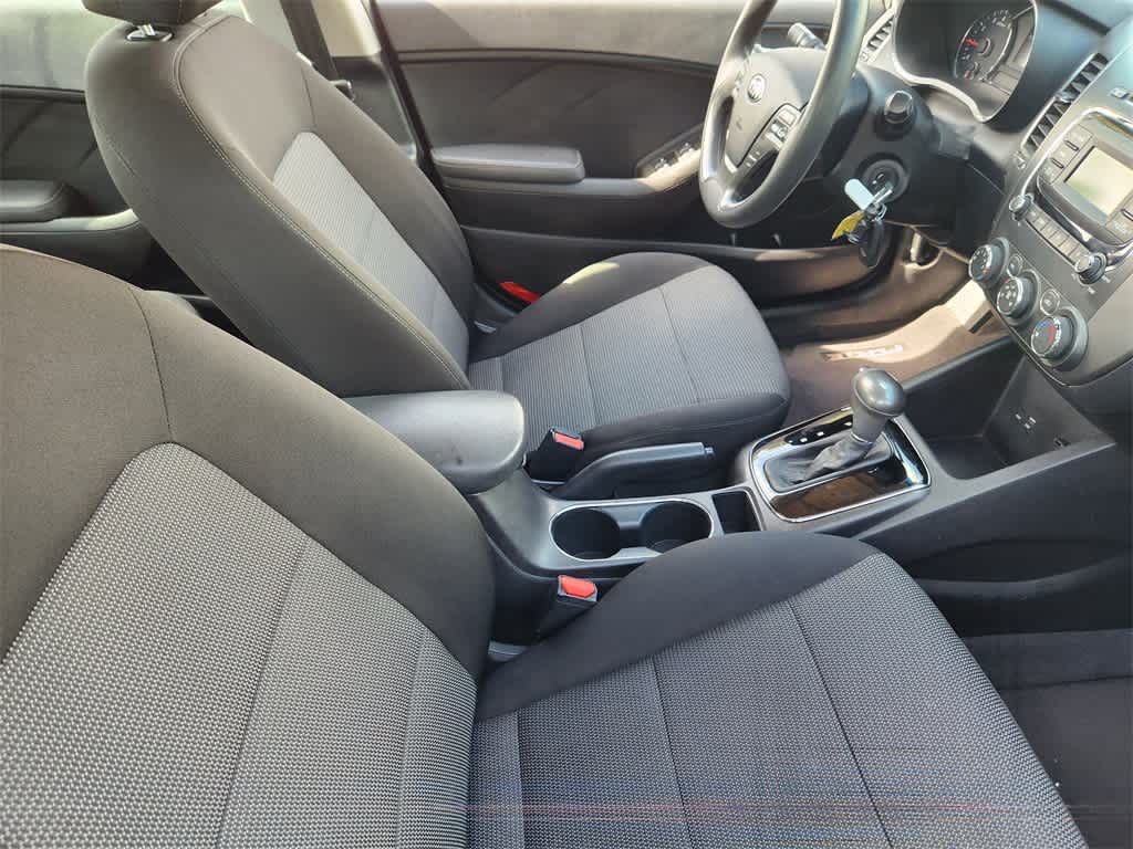 2018 Kia Forte LX 14