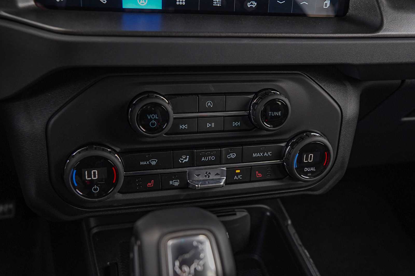 Thumbnail: 2025 Ford Bronco - 19