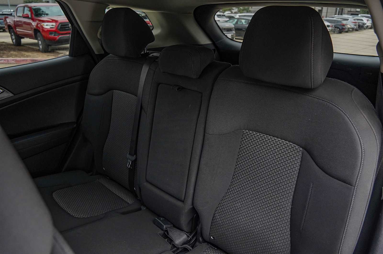 Thumbnail: 2023 Kia Sportage - 30