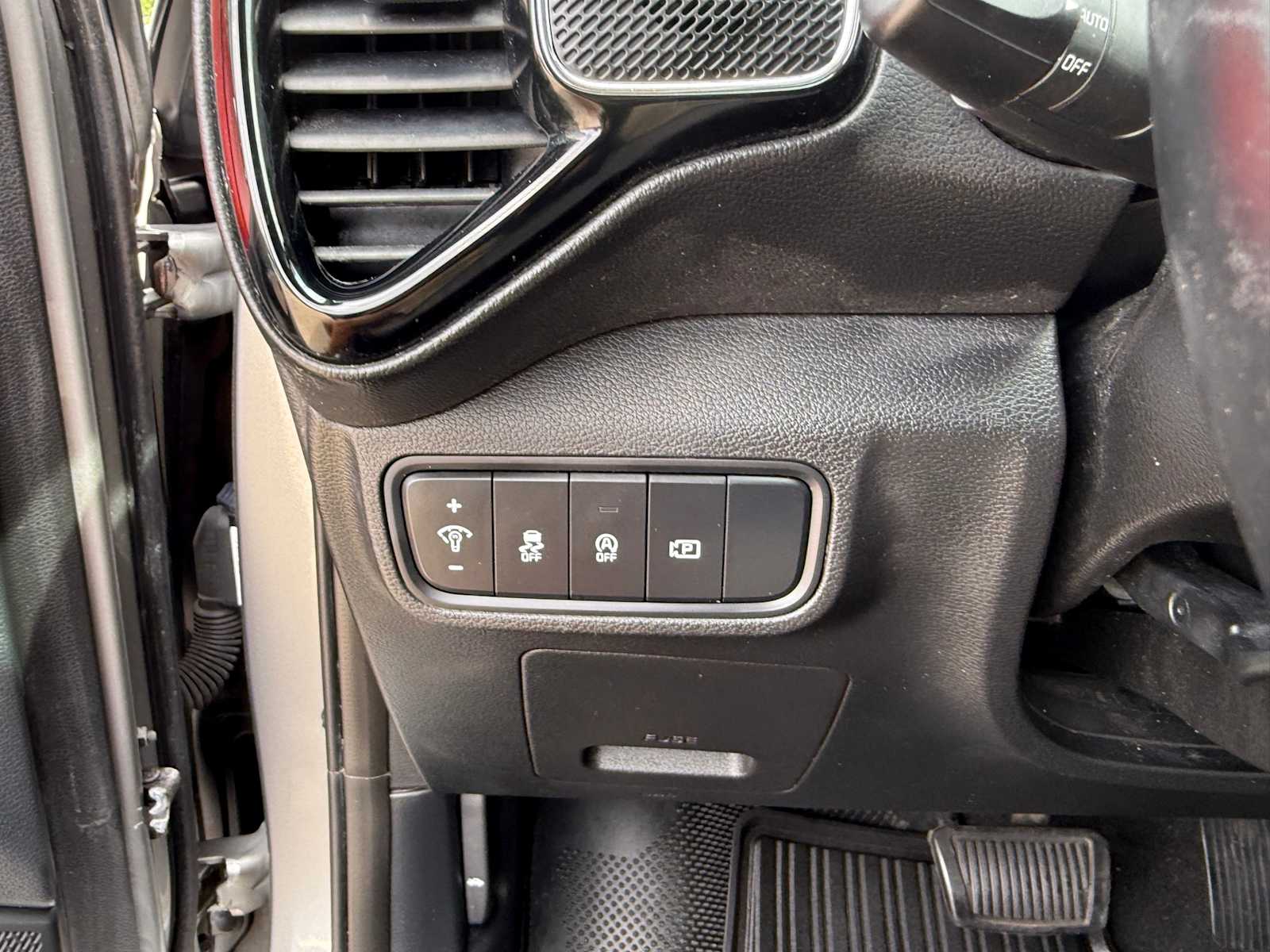 Thumbnail: 2023 Kia Soul - 22